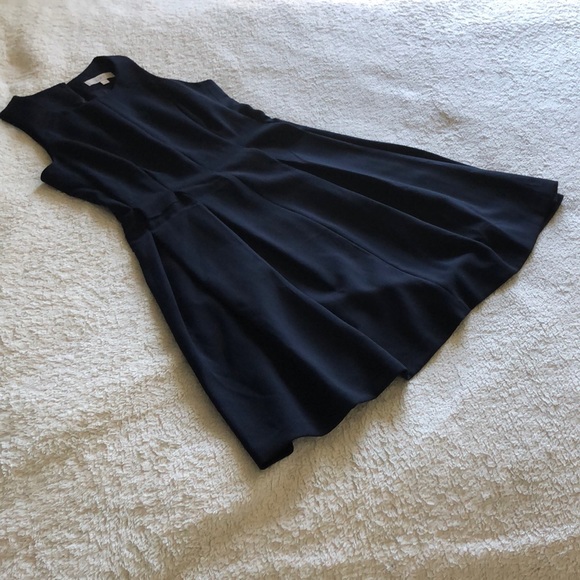 Anne Taylor LOFT Dark Blue Pleated Dress (Size 4) - Picture 2 of 5